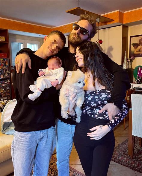 Bianca Atzei e Stefano Corti con il loro bambino Noa Alexander