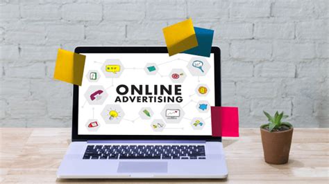 infografica che compara diversi modelli di monetizzazione online (pubblicità, abbonamento, freemium)