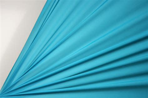 Dettaglio tecnico dei tessuti elastici utilizzati negli anni '60 per lo skiwear