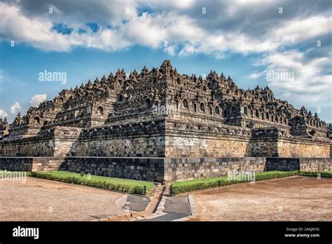 Tempio buddista di Borobudur