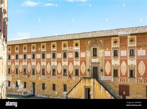 Edifici Storici Municipali in Toscana