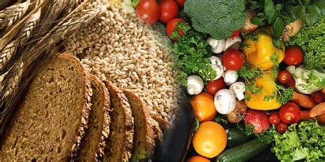 Bilancia con frutta, verdura e cereali integrali