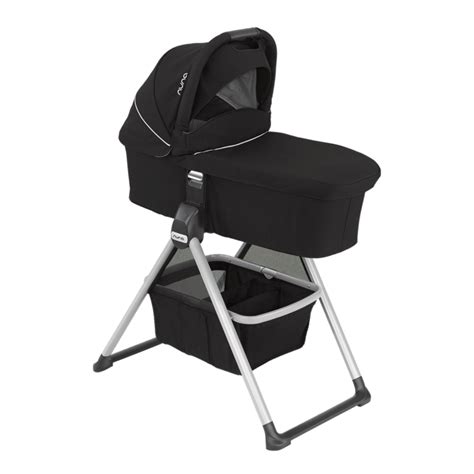 Bassinet Stand piegato e aperto