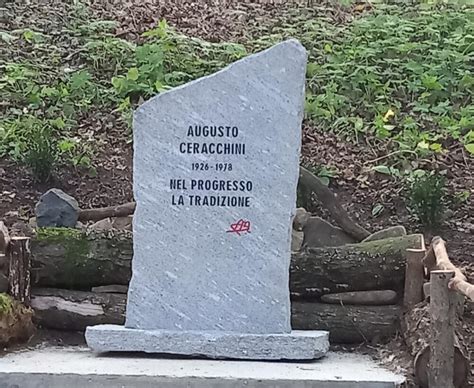 Cippo commemorativo dei caduti della Resistenza a Chiulano