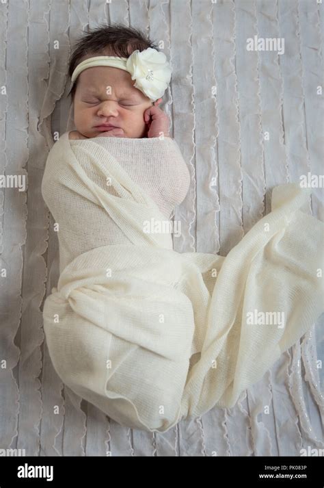 Bambino fasciato nell'antichità