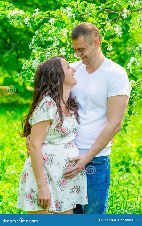 Coppia che aspetta un bambino