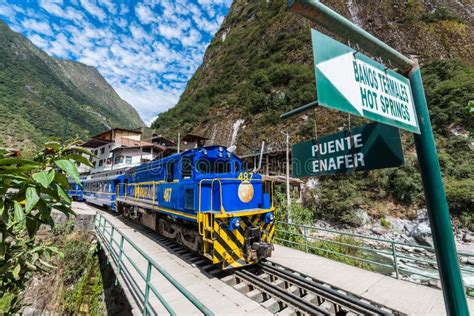 Treno nelle Ande peruviane