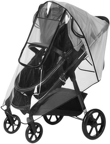 genitori felici passeggino pioggia