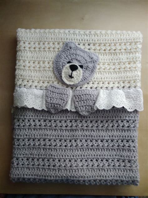 Copertina uncinetto neonato con orsetto