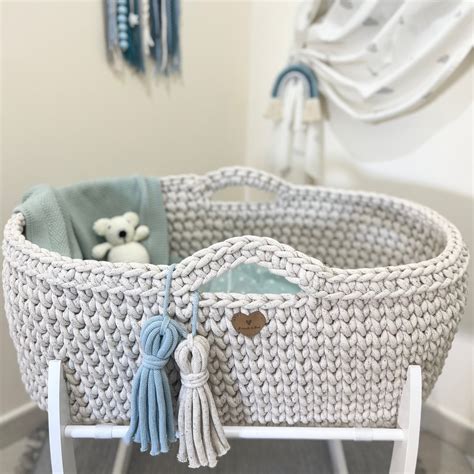 cesta di Mosè con neonato