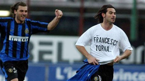 Daniele Adani in azione con la maglia dell'Inter