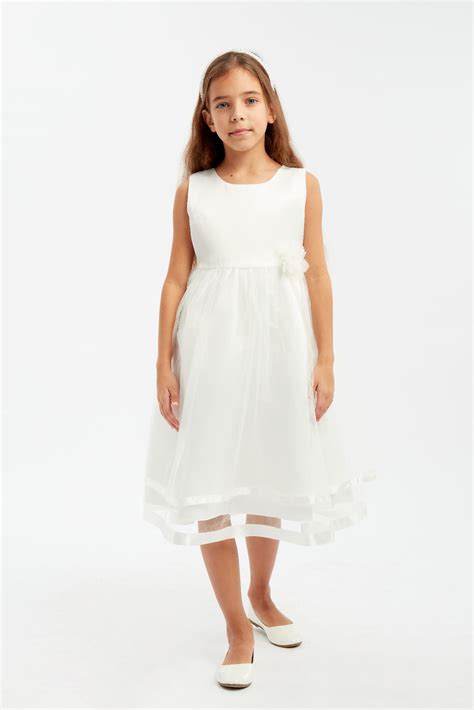 Bambini eleganti vestiti con abiti Marlù