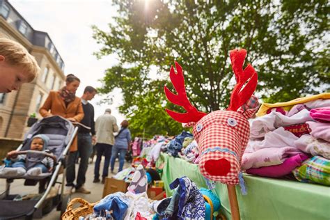 mercato dell'usato per bambini