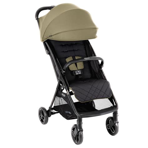 Passeggino Graco Evo Mini in ambiente urbano