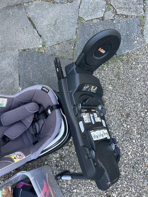 Base Isofix con seggiolino auto