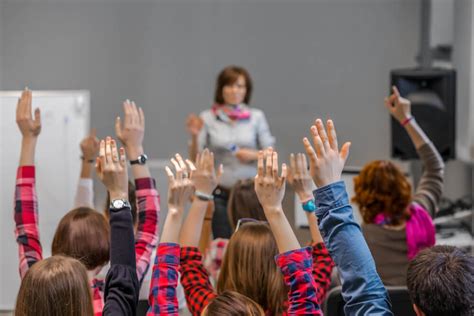 Studenti che partecipano a un seminario educativo