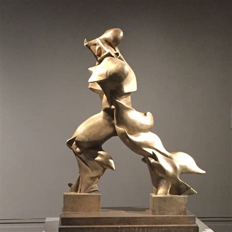 Umberto Boccioni, Forme Uniche della Continuità nello Spazio