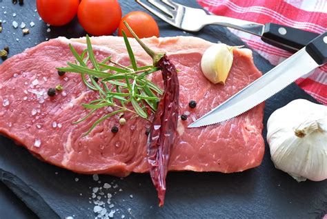 Tabella comparativa del contenuto calorico e zuccherino tra birra tradizionale e analcolica