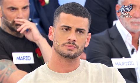 Alessio Pecorelli in un momento della sua presentazione televisiva