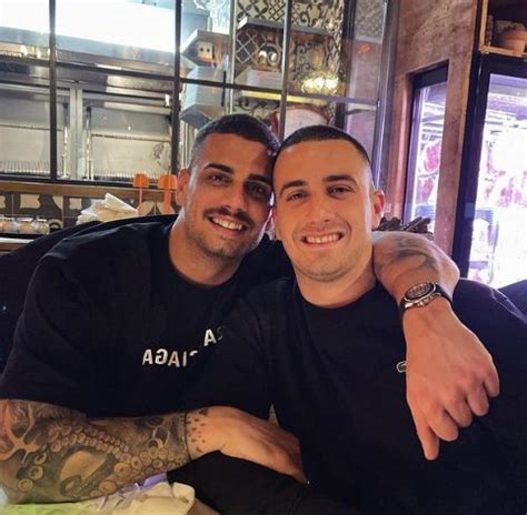 Alessio Pecorelli impegnato nella sua attività imprenditoriale nel settore della ristorazione