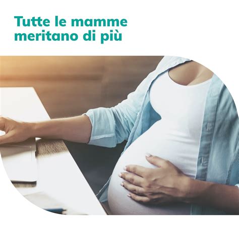 illustrazione concettuale di una lavoratrice che gestisce pratiche burocratiche relative alla maternità