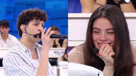 Mida si esibisce sul palco di Amici