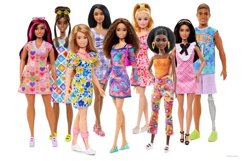 Barbie Fashionistas diverse silhouette