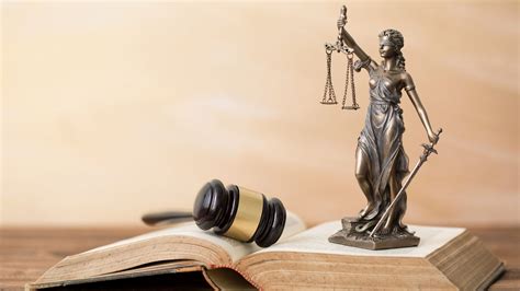 Icona che rappresenta la legge e la maternità