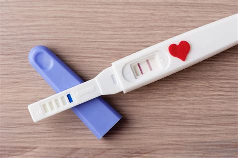 Confronto tra test di gravidanza urinario e test di gravidanza ematico