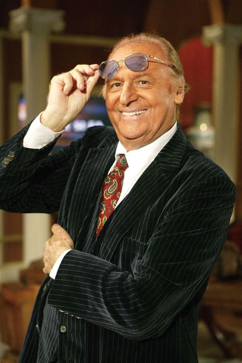 Ritratto di Renzo Arbore