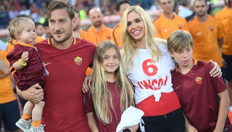 Francesco Totti con la famiglia