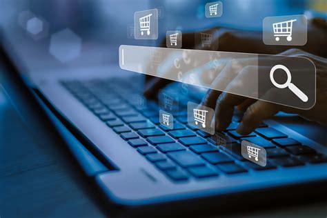 Schermata di un sito e-commerce con prodotti per neonati in evidenza e diciture