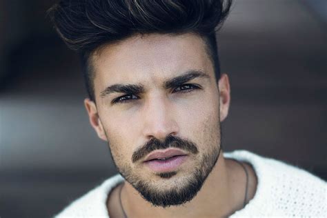 Giovane Mariano Di Vaio a Londra