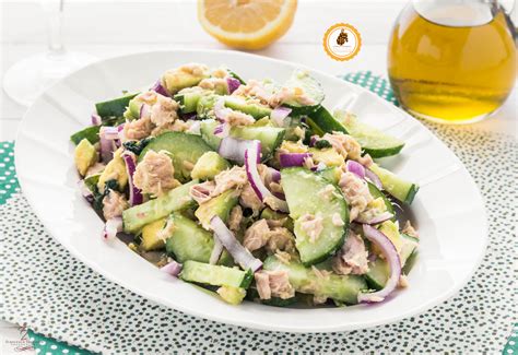 Insalata di cetrioli e avocado