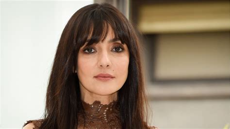 Ambra Angiolini in felpa blu a Roma