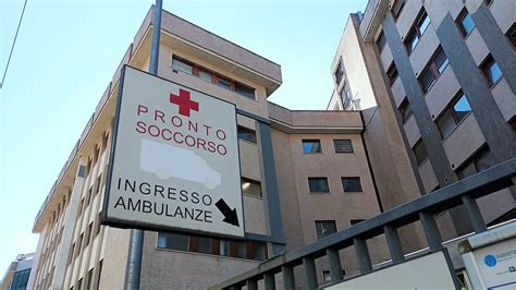 immagine di un ospedale pediatrico moderno