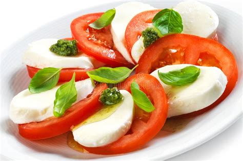 Caprese con mozzarella e pomodoro