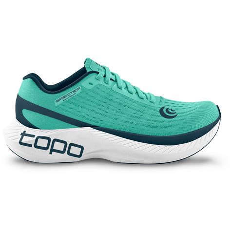 Materiali robusti e traspiranti delle scarpe da corsa per bambini
