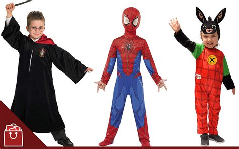 Bambino vestito da Clark Kent/Superman
