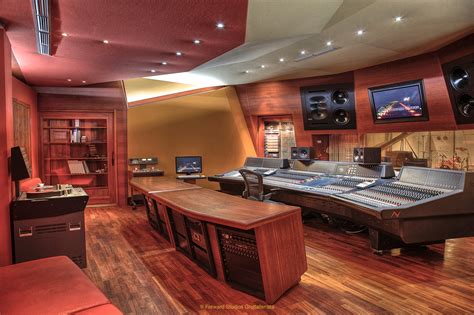 studio di registrazione moderno con tecnologie digitali