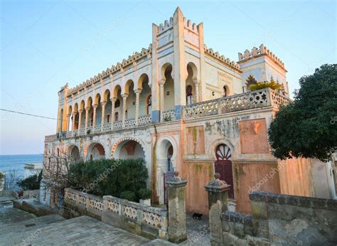 Facciata moresca di Villa Sticchi a Santa Cesarea Terme