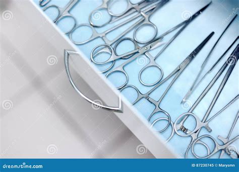 Immagine di strumenti chirurgici veterinari