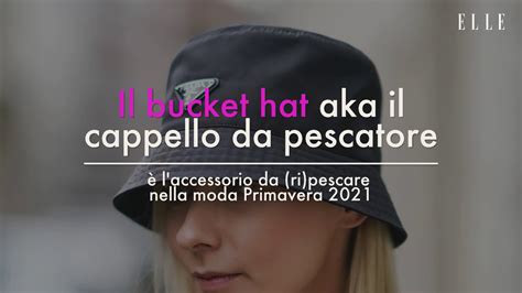 Bambina che indossa un cappello funzionale e alla moda