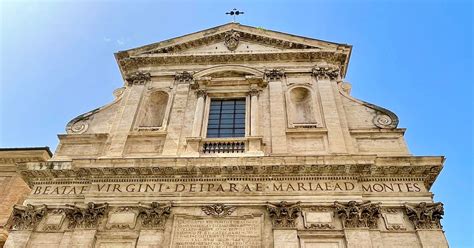 La facciata della Chiesa Barocca di Santa Maria degli Angeli a Poggiardo