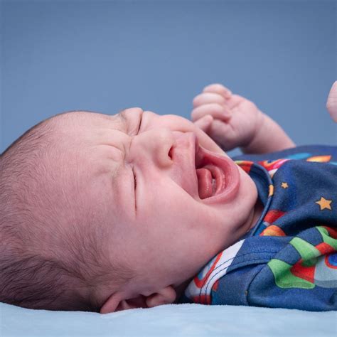 Bambino con coliche