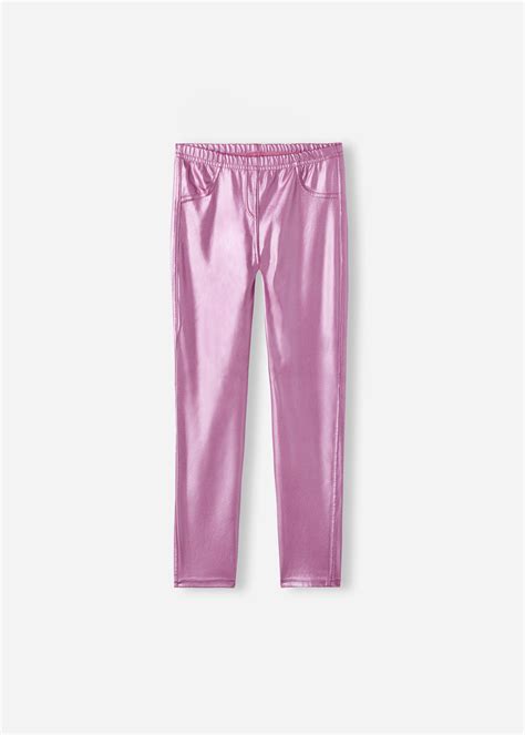 Bambina che indossa leggings sportivi Calzedonia