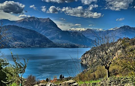 Panorama di Colico con il Lago di Como e le montagne circostanti