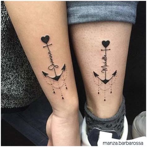 Tatuaggio ancora e palloncini