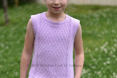 top smanicato a maglia per bambina