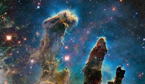 nubi molecolari nella nebulosa dell’Aquila, i celebri pilastri della creazione